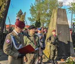 Zdjęcie z galerii: 	Uroczystości upamiętniające 71 Rocznicę Zakończenia Wojny