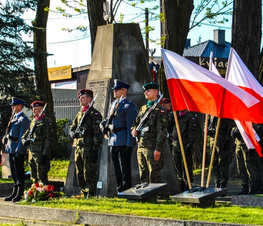 Zdjęcie z galerii: 	Uroczystości upamiętniające 71 Rocznicę Zakończenia Wojny