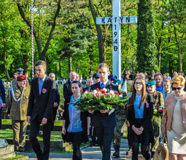 Zdjęcie z galerii: 	Uroczystości upamiętniające 71 Rocznicę Zakończenia Wojny