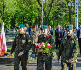 Zdjęcie z galerii: 	Uroczystości upamiętniające 71 Rocznicę Zakończenia Wojny