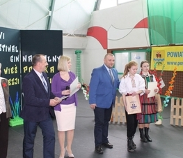 Zdjęcie z galerii: W Rzeczycy odbył się XVI Festiwal Gimnazjalny 'Wieś polska w poezji i prozie'