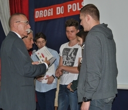 Zdjęcie z galerii: 	„Drogi do Polski…”