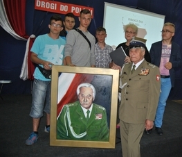 Zdjęcie z galerii: 	„Drogi do Polski…”