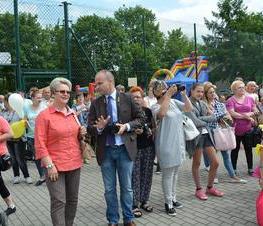 Zdjęcie z galerii: Piknik rodzinny zorganizowany przez Ośrodek Szkolno Wychowawczy pod hasłem,, Odczarować Majową'