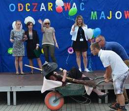 Zdjęcie z galerii: Piknik rodzinny zorganizowany przez Ośrodek Szkolno Wychowawczy pod hasłem,, Odczarować Majową'