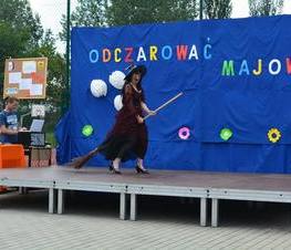 Zdjęcie z galerii: Piknik rodzinny zorganizowany przez Ośrodek Szkolno Wychowawczy pod hasłem,, Odczarować Majową'