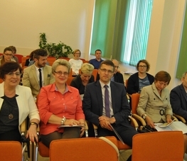 Zdjęcie z galerii: 	Konferencja pod patronatem Marszałka Województwa Łódzkiego pt. 'Kompetencje w cenie- edukacja zawodowa na rzecz rynku pracy'