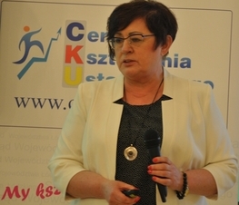 Zdjęcie z galerii: 	Konferencja pod patronatem Marszałka Województwa Łódzkiego pt. 'Kompetencje w cenie- edukacja zawodowa na rzecz rynku pracy'