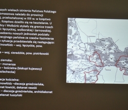 Zdjęcie z galerii: Wykład na temat 'Najstarsze Parafie w Regionie'