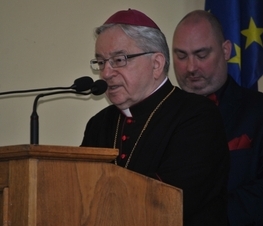 Zdjęcie z galerii: 	Obrady 1050-Lecia Chrztu Polski