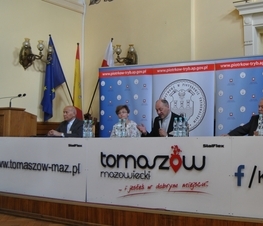 Zdjęcie z galerii: 	Obrady 1050-Lecia Chrztu Polski