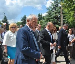 Zdjęcie z galerii: 	Św. Antoni z Padwy patronem Powiatu Tomaszowskiego i Miasta Tomaszowa Mazowieckiego