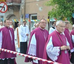 Zdjęcie z galerii: 	Św. Antoni z Padwy patronem Powiatu Tomaszowskiego i Miasta Tomaszowa Mazowieckiego