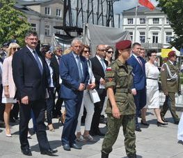 Zdjęcie z galerii: 	Św. Antoni z Padwy patronem Powiatu Tomaszowskiego i Miasta Tomaszowa Mazowieckiego