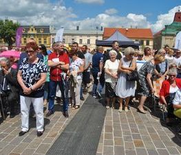 Zdjęcie z galerii: 	Św. Antoni z Padwy patronem Powiatu Tomaszowskiego i Miasta Tomaszowa Mazowieckiego