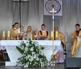 Zdjęcie z galerii: 	Św. Antoni z Padwy patronem Powiatu Tomaszowskiego i Miasta Tomaszowa Mazowieckiego