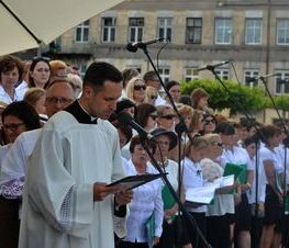 Zdjęcie z galerii: 	Św. Antoni z Padwy patronem Powiatu Tomaszowskiego i Miasta Tomaszowa Mazowieckiego