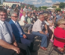 Zdjęcie z galerii: 	Św. Antoni z Padwy patronem Powiatu Tomaszowskiego i Miasta Tomaszowa Mazowieckiego