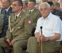 Zdjęcie z galerii: 	Obchody Świąta 25 Brygady Kawalerii Powietrznej oraz występy w ramach Dni Tomaszowa