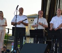 Zdjęcie z galerii: 	Obchody Świąta 25 Brygady Kawalerii Powietrznej oraz występy w ramach Dni Tomaszowa