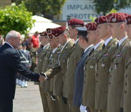 Zdjęcie z galerii: 	Obchody Świąta 25 Brygady Kawalerii Powietrznej oraz występy w ramach Dni Tomaszowa