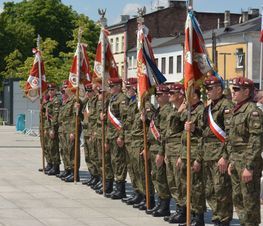 Zdjęcie z galerii: 	Obchody Świąta 25 Brygady Kawalerii Powietrznej oraz występy w ramach Dni Tomaszowa