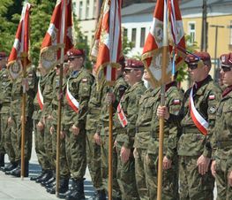 Zdjęcie z galerii: 	Obchody Świąta 25 Brygady Kawalerii Powietrznej oraz występy w ramach Dni Tomaszowa