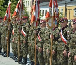 Zdjęcie z galerii: 	Obchody Świąta 25 Brygady Kawalerii Powietrznej oraz występy w ramach Dni Tomaszowa
