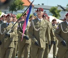 Zdjęcie z galerii: 	Obchody Świąta 25 Brygady Kawalerii Powietrznej oraz występy w ramach Dni Tomaszowa