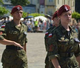 Zdjęcie z galerii: 	Obchody Świąta 25 Brygady Kawalerii Powietrznej oraz występy w ramach Dni Tomaszowa
