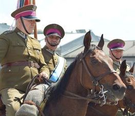 Zdjęcie z galerii: 	Obchody Świąta 25 Brygady Kawalerii Powietrznej oraz występy w ramach Dni Tomaszowa