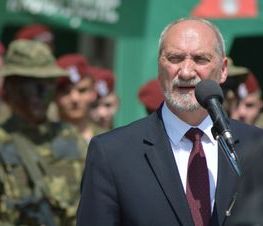 Zdjęcie z galerii: 	Obchody Świąta 25 Brygady Kawalerii Powietrznej oraz występy w ramach Dni Tomaszowa