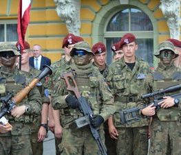 Zdjęcie z galerii: 	Obchody Świąta 25 Brygady Kawalerii Powietrznej oraz występy w ramach Dni Tomaszowa