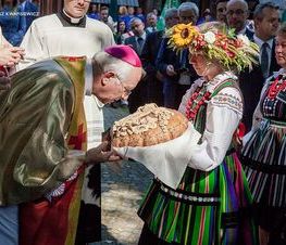 Zdjęcie z galerii: Dożynki Prezydenckie w Spale 2016
