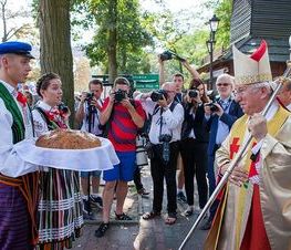 Zdjęcie z galerii: Dożynki Prezydenckie w Spale 2016