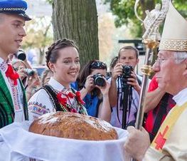 Zdjęcie z galerii: Dożynki Prezydenckie w Spale 2016