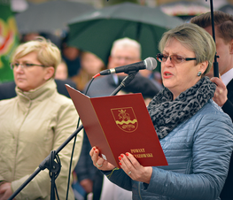 Zdjęcie z galerii: Obchody 72. Rocznicy Zakończenia II Wojny Światowej