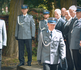 Zdjęcie z galerii: Obelisk pamięci pomordowanych policjantów