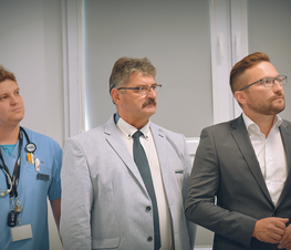 Zdjęcie z galerii: Uroczyste otwarcie Sali Intensywnej Opieki Kardiologicznej „R” na Oddziale Chorób Wewnętrznych Tomaszowskiego Centrum Zdrowia Sp. z o.o.