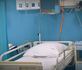 Zdjęcie z galerii: Uroczyste otwarcie Sali Intensywnej Opieki Kardiologicznej „R” na Oddziale Chorób Wewnętrznych Tomaszowskiego Centrum Zdrowia Sp. z o.o.