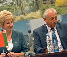 Zdjęcie z galerii: Podpisanie umowy partnerskiej pomiędzy Powiatem Tomaszowskim a Republiką Białorusi