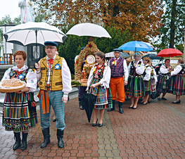 Zdjęcie z galerii: Dożynki Powiatowe Ujazd 2017