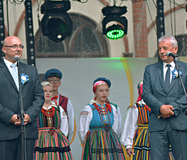 Zdjęcie z galerii: Dożynki Powiatowe Ujazd 2017