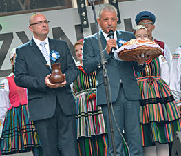 Zdjęcie z galerii: Dożynki Powiatowe Ujazd 2017