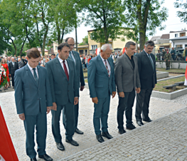 Zdjęcie z galerii: 78 Rocznica Wybuchu II Wojny Światowej i 78 Rocznica Walk w Tomaszowie Mazowieckim