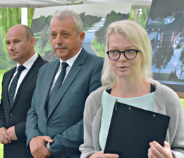 Zdjęcie z galerii: Konferencja prasowa, dotyczącą otrzymanej dotacji na rewitalizację parku oraz ,,Starej Budowlanki'