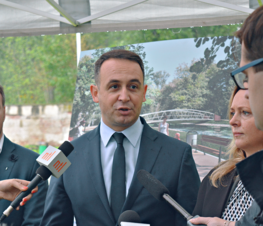 Zdjęcie z galerii: Konferencja prasowa, dotyczącą otrzymanej dotacji na rewitalizację parku oraz ,,Starej Budowlanki'