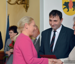 Zdjęcie z galerii: Miejsko powiatowe obchody Dnia Edukcaji Narodowej