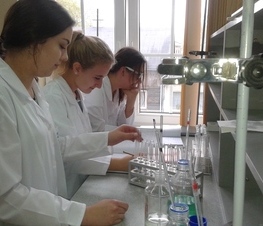 Zdjęcie z galerii: Chemiczne tradycje