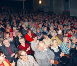 Zdjęcie z galerii: Koncert dla Seniorów 'Czardasz Trio'